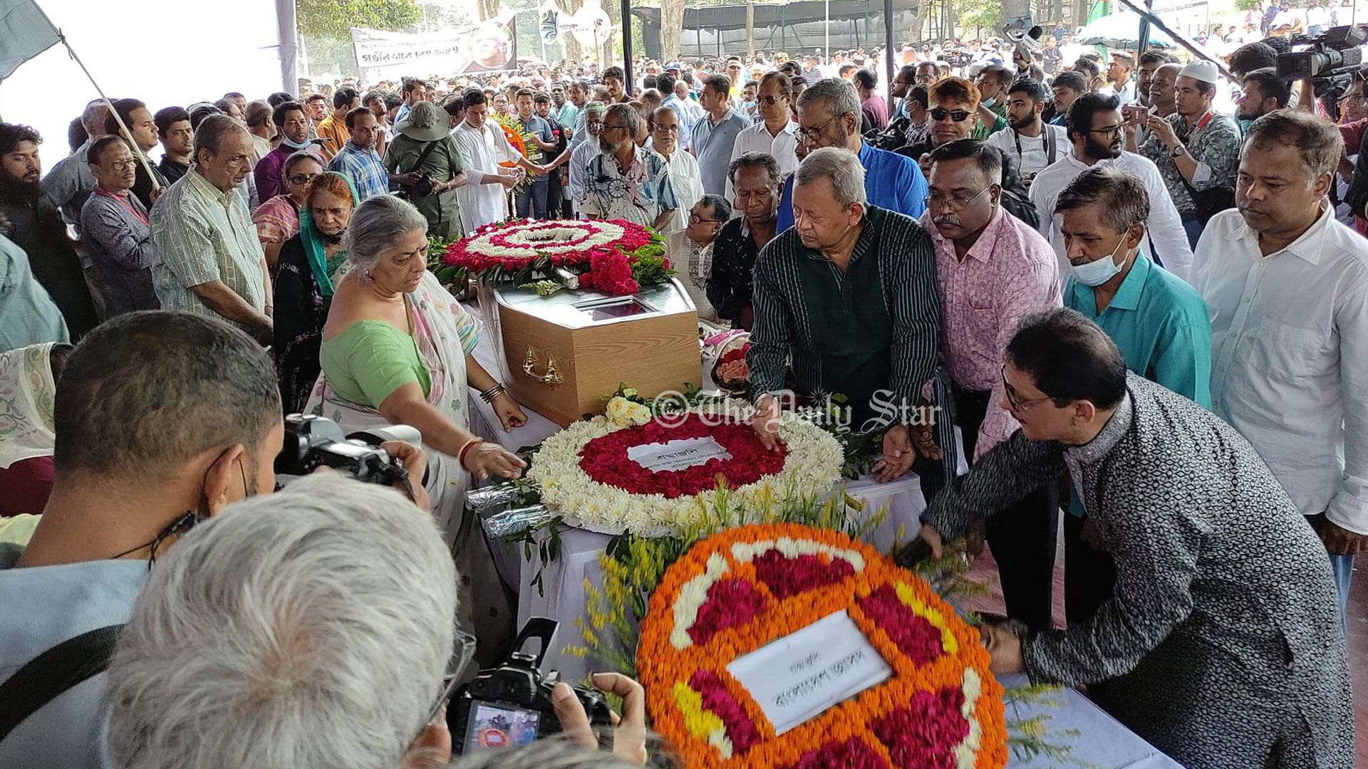 বিবেকের কণ্ঠস্বর ডা. জাফরুল্লাহ, গণতান্ত্রিক দেশ সৃষ্টির যুদ্ধে অগ্র সৈনিক