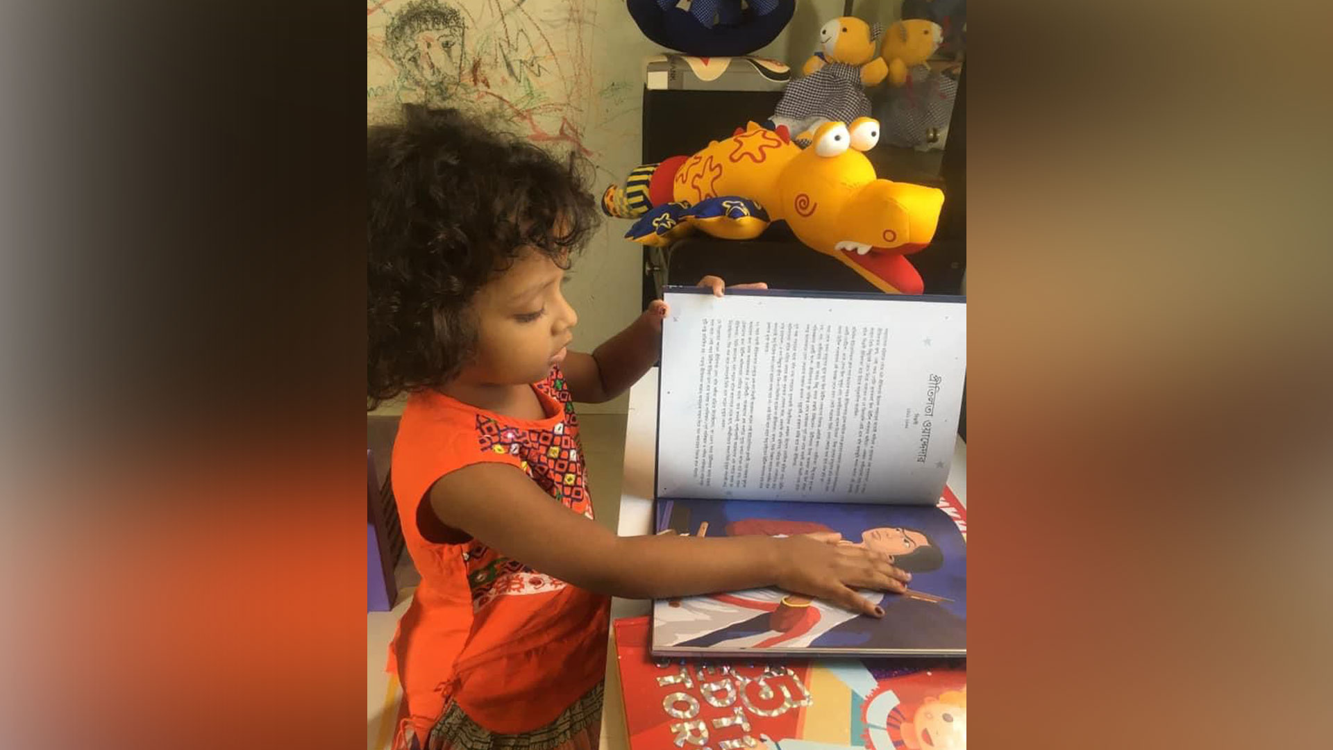 শিশুদের গল্পের বই পড়ার অভ্যাস করতে যা করবেন