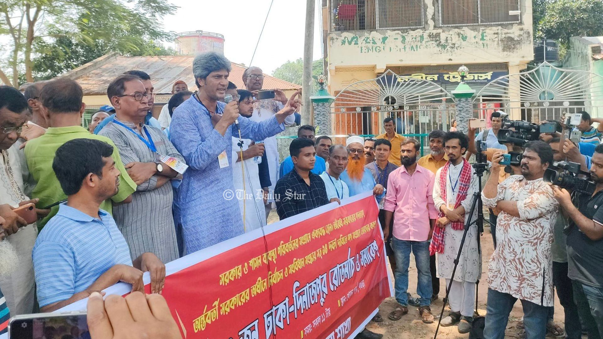 ‘আমাদের বিদ্যুৎ বিলের টাকা পাচার হয়ে গেছে, তাই কয়লা কেনা যাচ্ছে না’