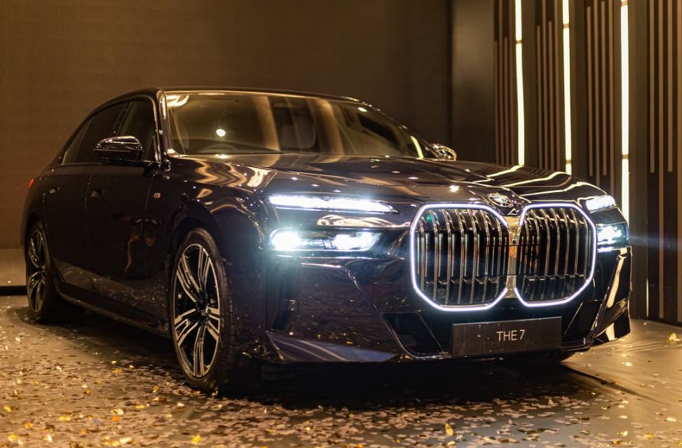 দেশের বাজারে বিএমডব্লিউ ৭৩৫আই