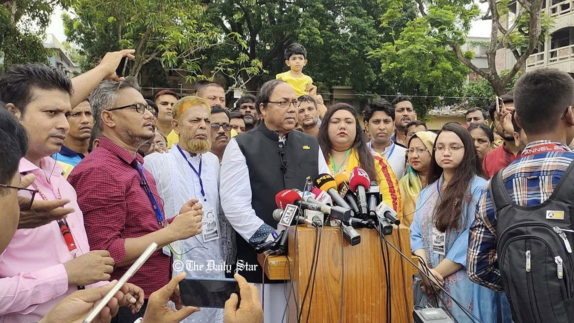 রাজশাহী সিটি নির্বাচনে অংশ নিলে বিএনপি লাভবান হতো: খায়রুজ্জামান