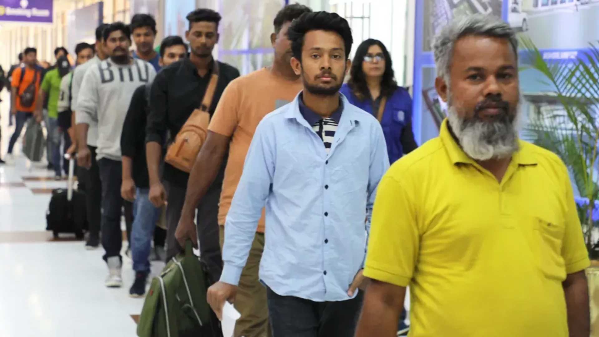 সুদান থেকে আরও বাংলাদেশি ফিরছেন