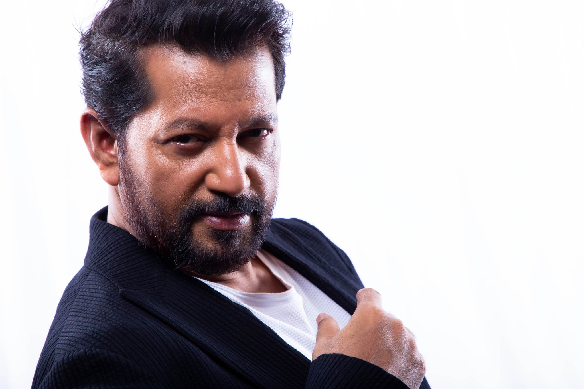 শাকিব খান কমার্শিয়াল সিনেমার অপরিহার্য নায়ক: মাহফুজ আহমেদ