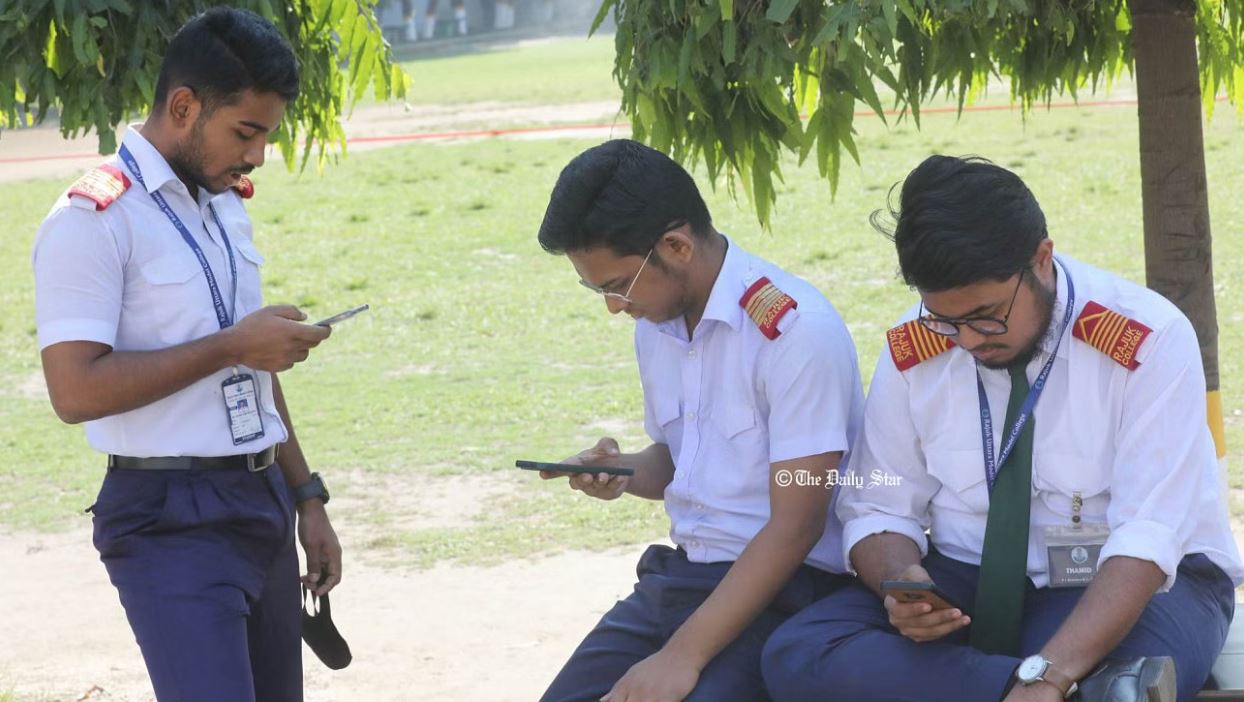 এসএসসির ফল প্রকাশ আজ, যেভাবে জানা যাবে