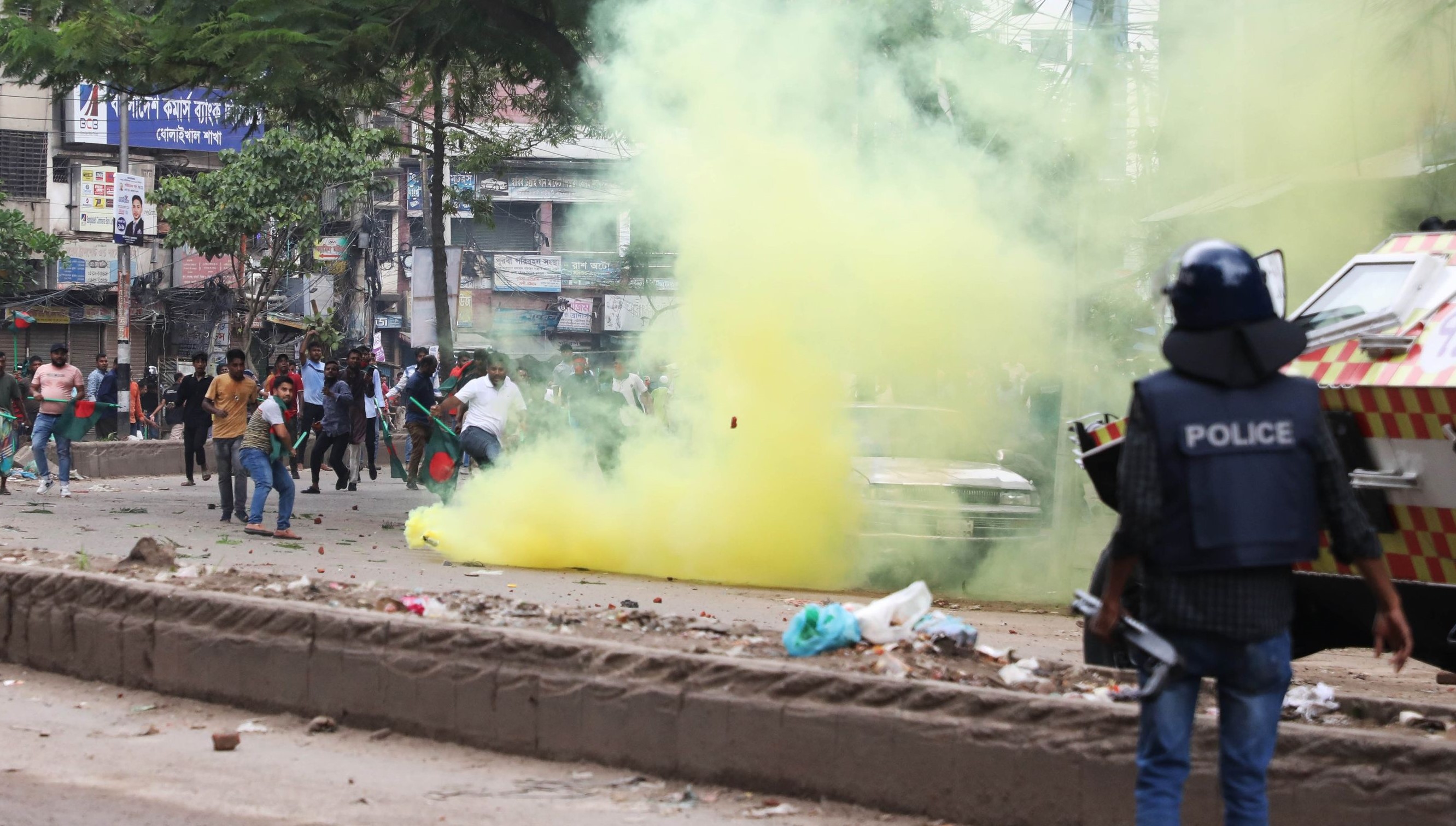 ধোলাইখালে পুলিশ-বিএনপি সংঘর্ষ, যা ঘটল সাড়ে ৩ ঘণ্টায়