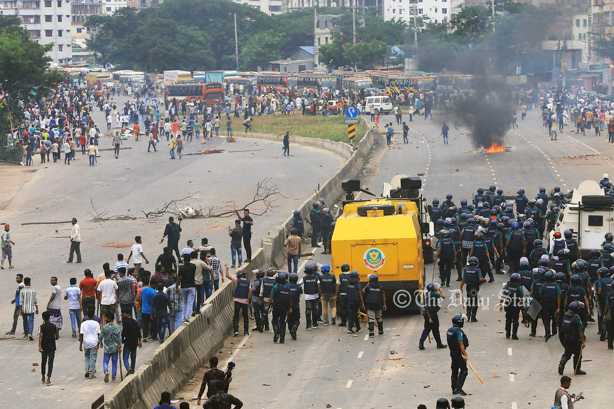যেভাবে রণক্ষেত্রে পরিণত হয় মাতুয়াইল