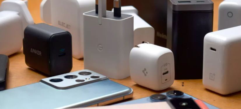 অন্য চার্জারে ফোন চার্জ দিলে যে ক্ষতি হয়