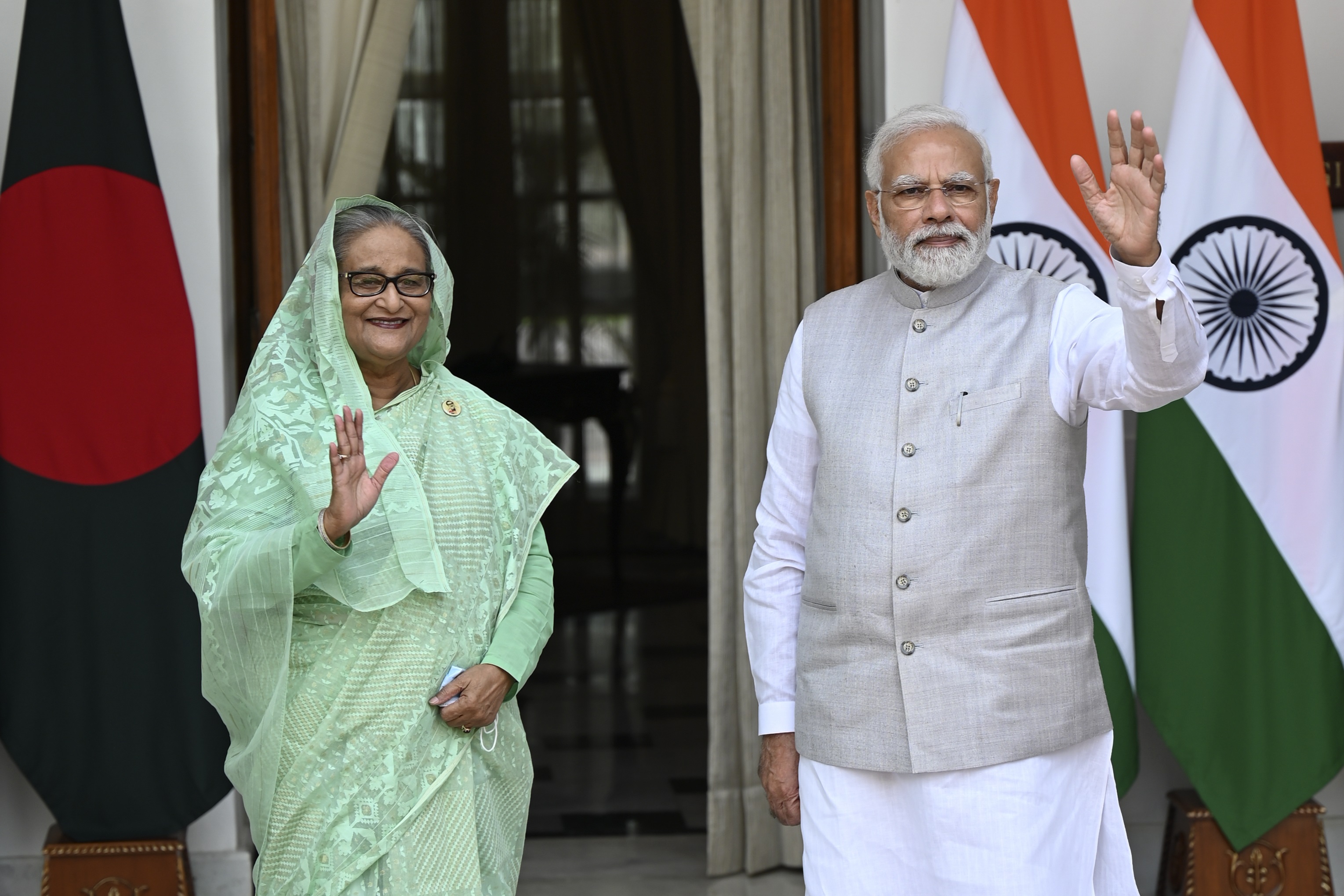 হাসিনার পক্ষ নিয়ে যুক্তরাষ্ট্রকে বার্তা ভারতের: ডয়চে ভেলের প্রতিবেদন