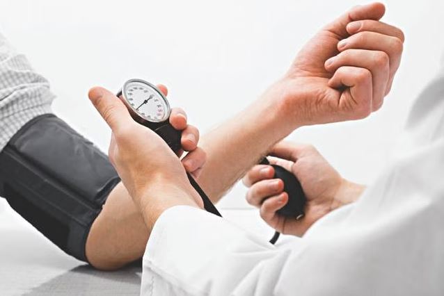 উচ্চ রক্তচাপে কী খাবেন, কী খাবেন না