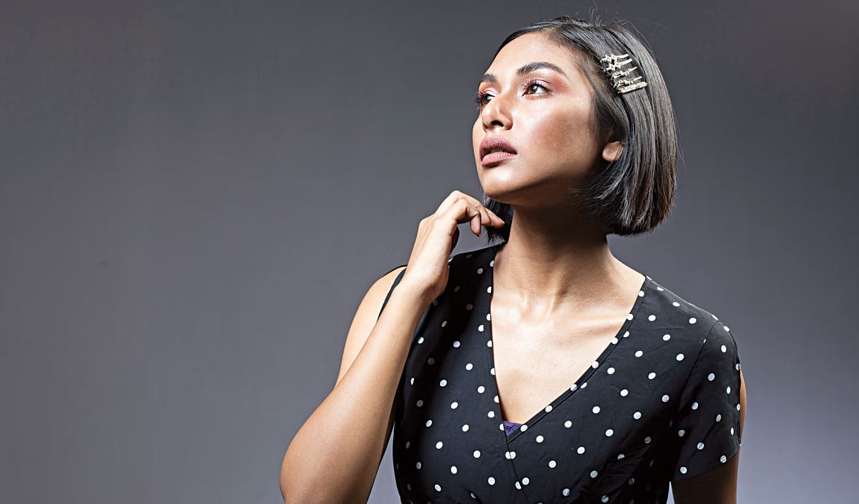 মুখের গড়ন বুঝে যেভাবে চুল কাটবেন