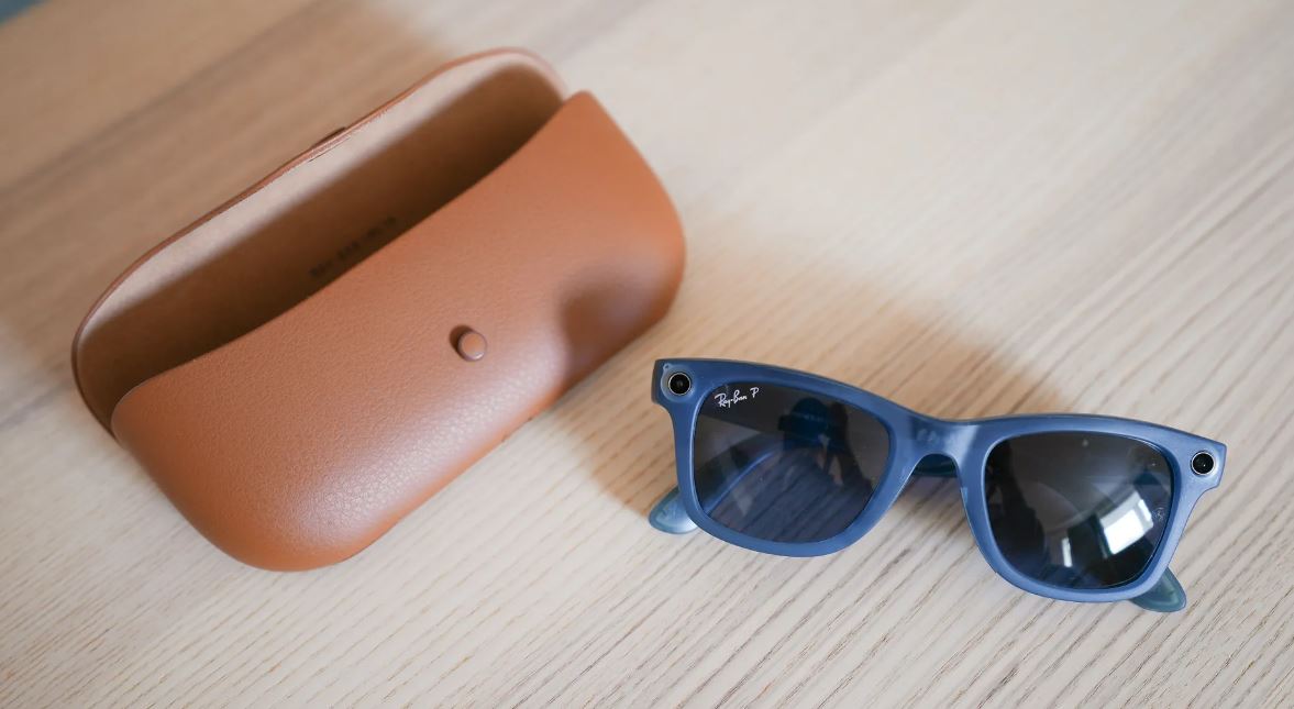 মেটা-রেব্যান স্মার্ট চশমায় থাকছে কল, গান শোনা ও লাইভ ভিডিও ফিচার