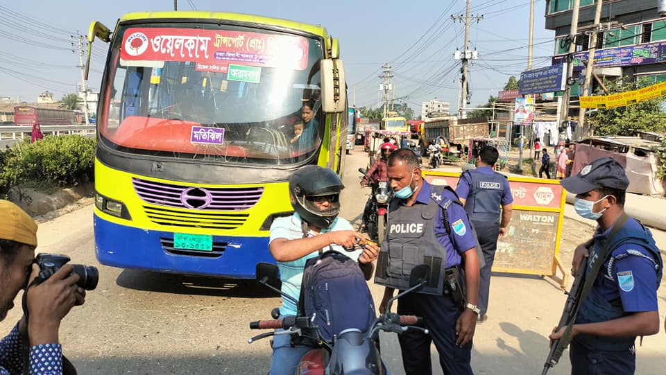 ঢাকার প্রবেশমুখে র‍্যাব-পুলিশের তল্লাশি জোরদার