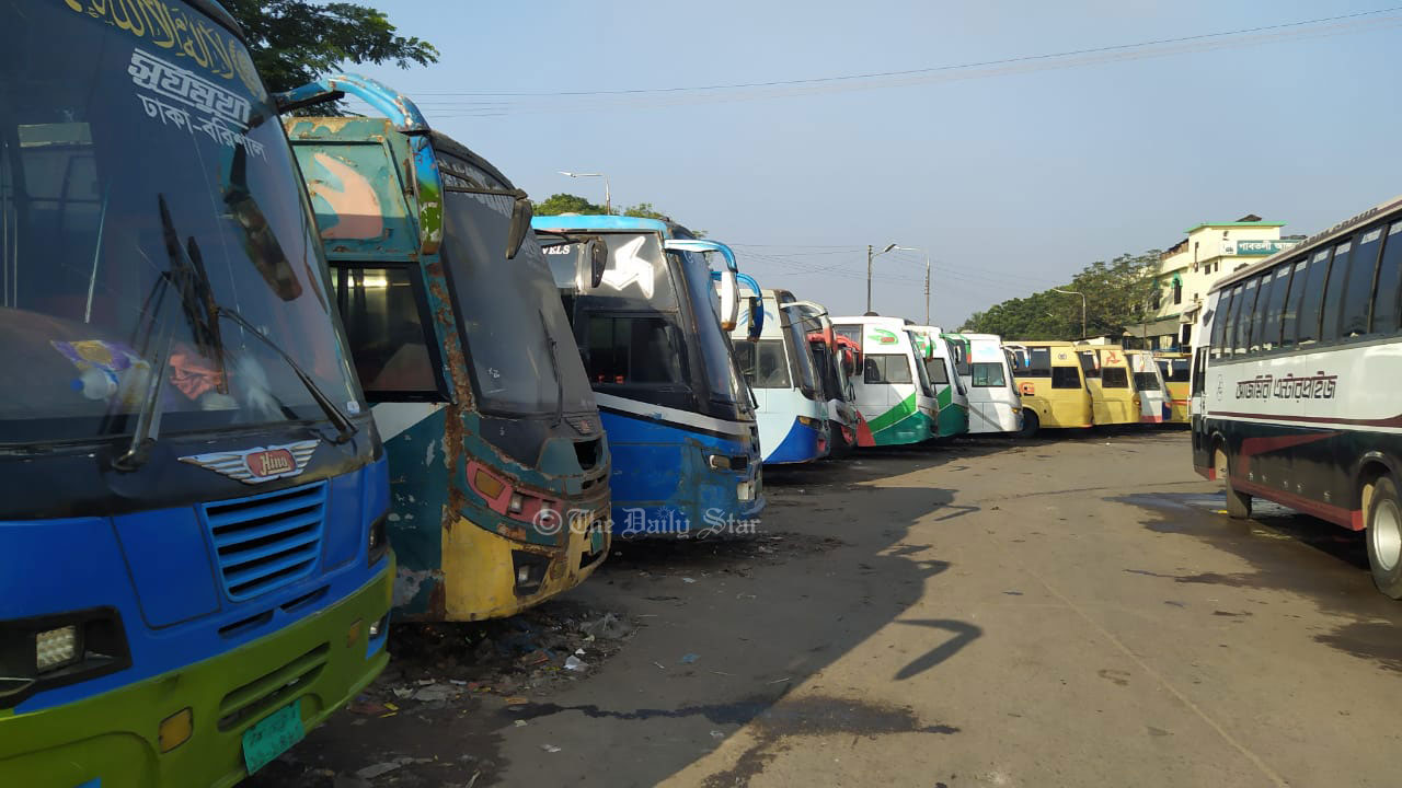 গাবতলী ছাড়েনি দূরপাল্লার বাস