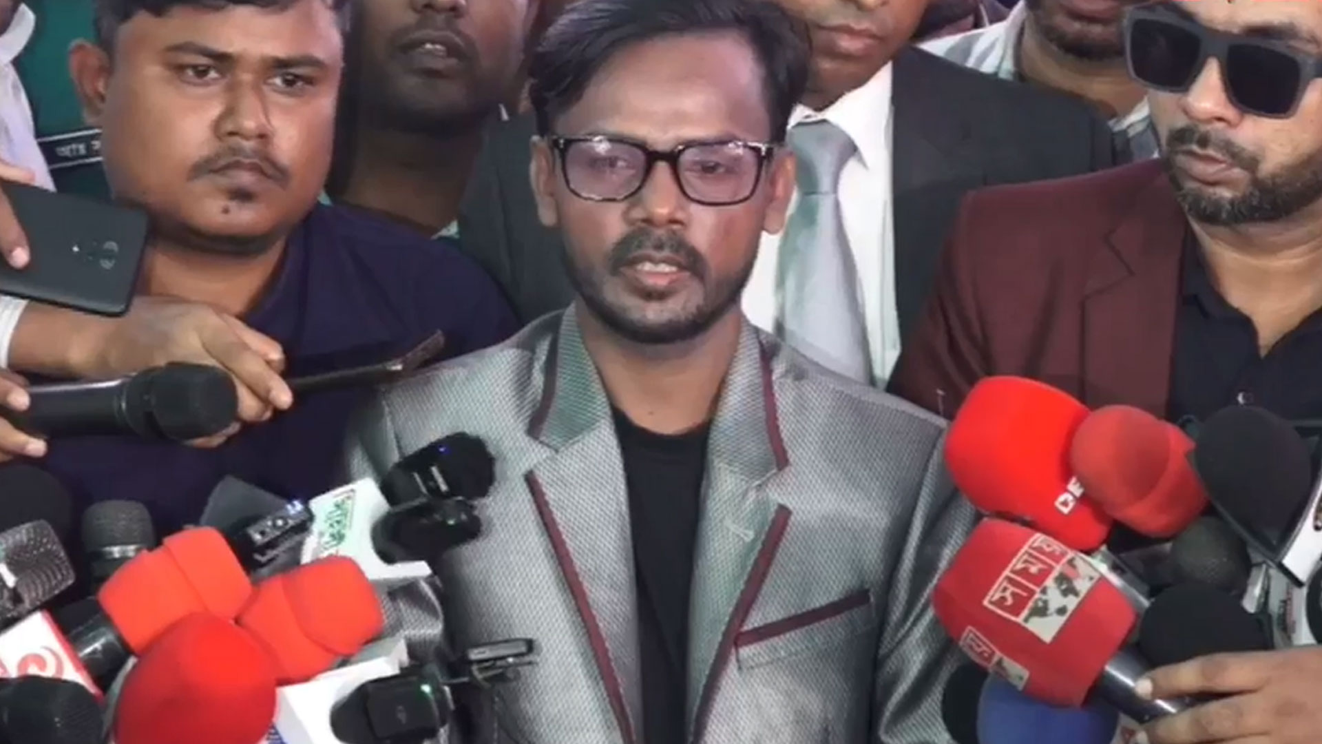 আপিলে প্রার্থিতা ফিরে না পেলে হাইকোর্টে যাব: হিরো আলম