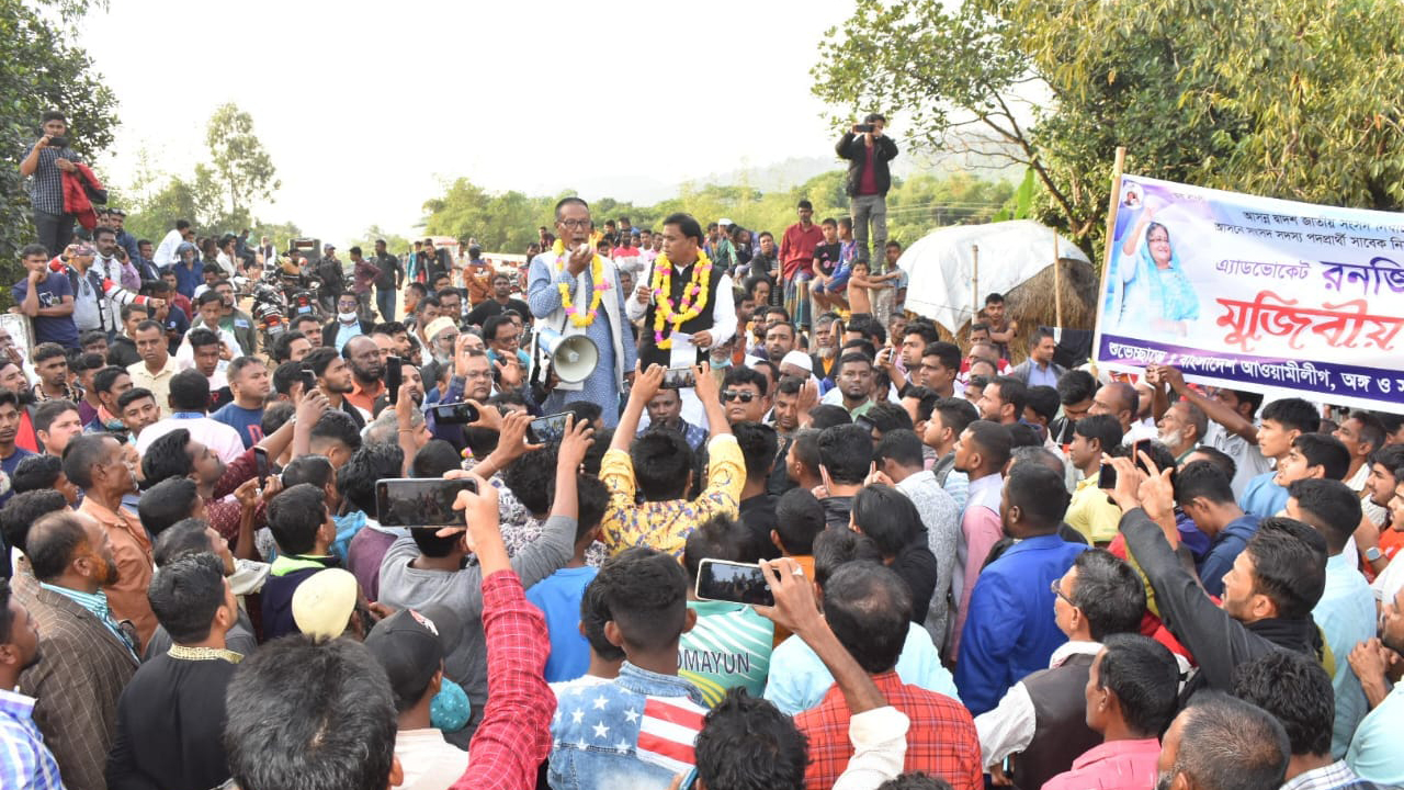 সুনামগঞ্জ: কর্মীসভার নামে জনসভা করছেন আওয়ামী লীগ প্রার্থীরা