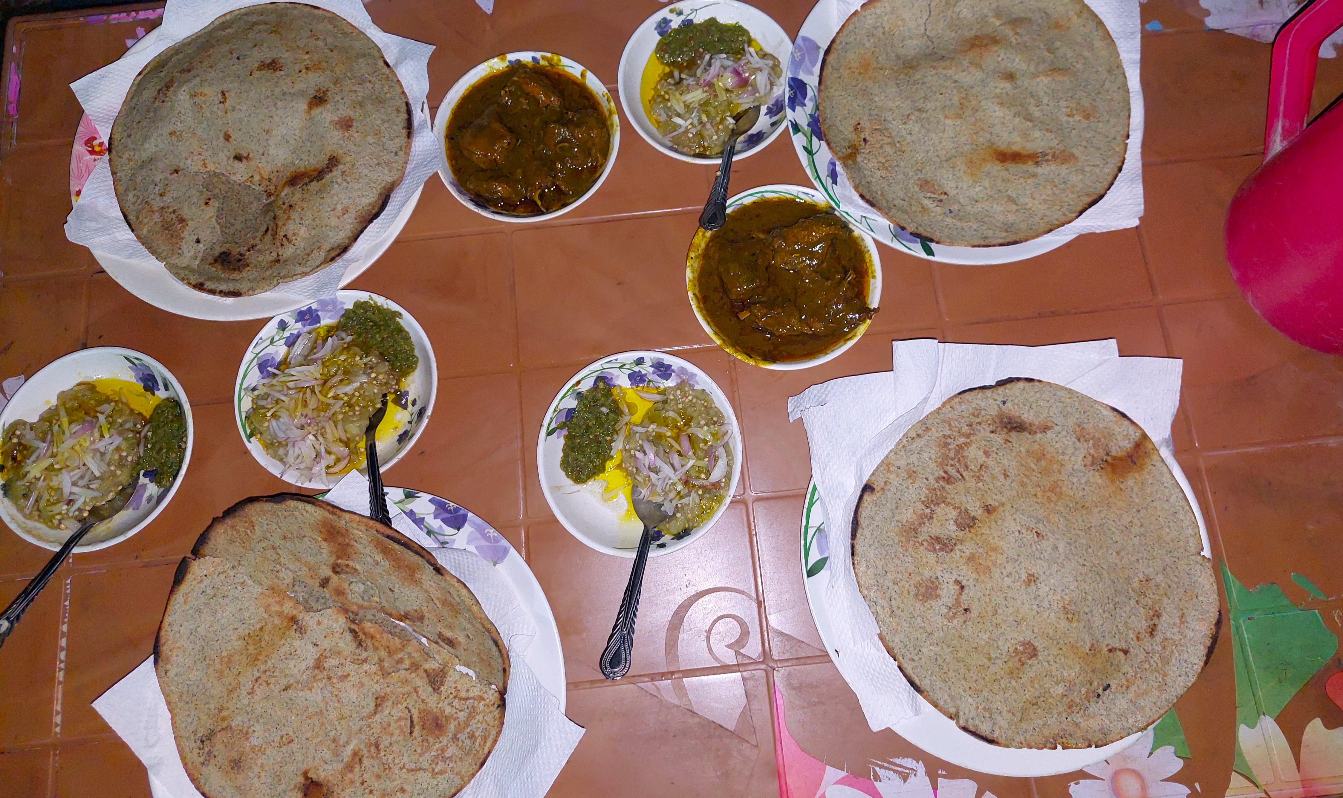 রাজশাহীর কালাইরুটি-ভর্তার স্বাদ নিয়েছেন কি