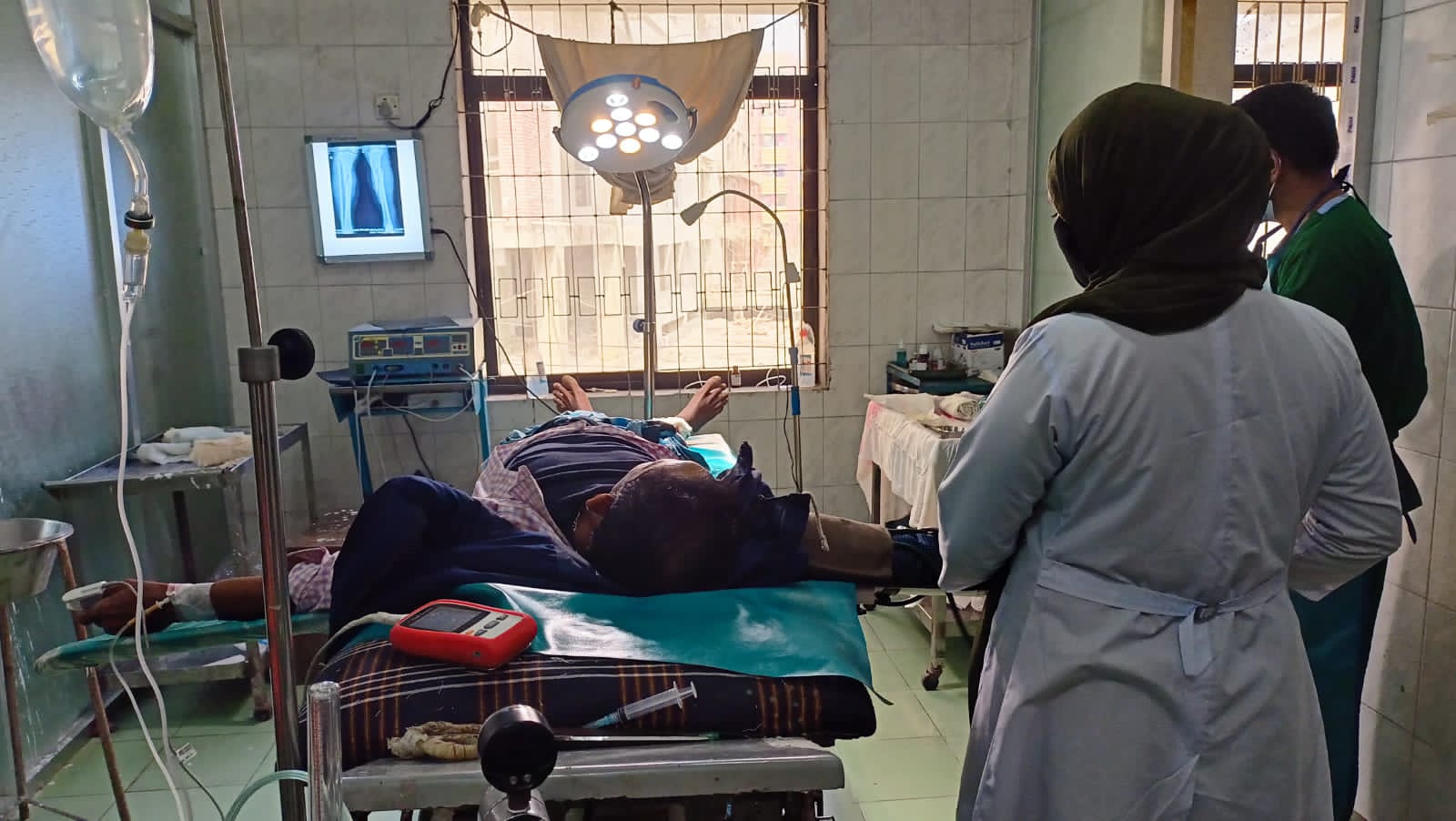 স্বতন্ত্র প্রার্থীর এজেন্টের পা ভেঙে দেওয়ার অভিযোগ নৌকা সমর্থকদের বিরুদ্ধে