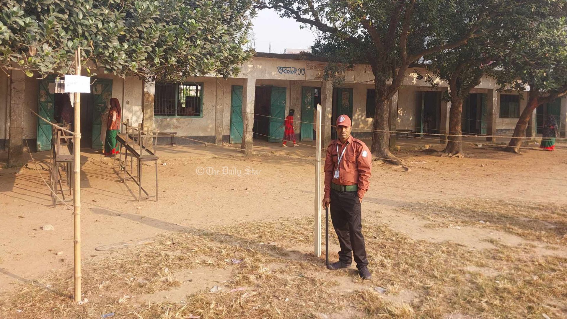 নির্বাচনে ভোটার উপস্থিতি কোথাও শূন্য, কোথাও শতভাগ