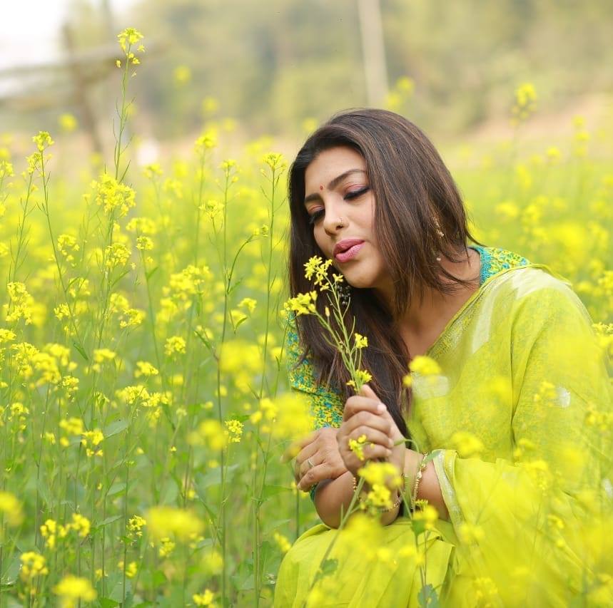 ‘নিজেকেই নিজের জায়গা করে নিতে হয়েছে’