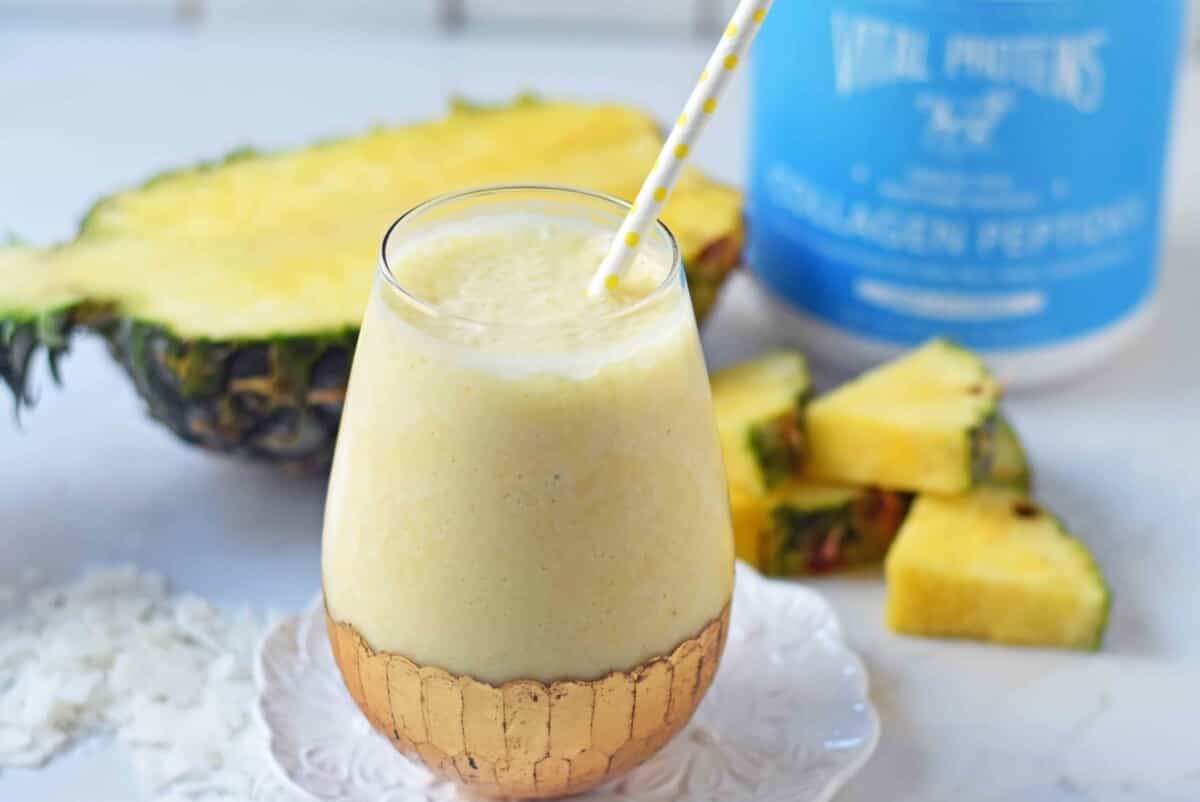 দুধ ও আনারস একসঙ্গে খেলে কি সত্যিই বিষক্রিয়া হয়?