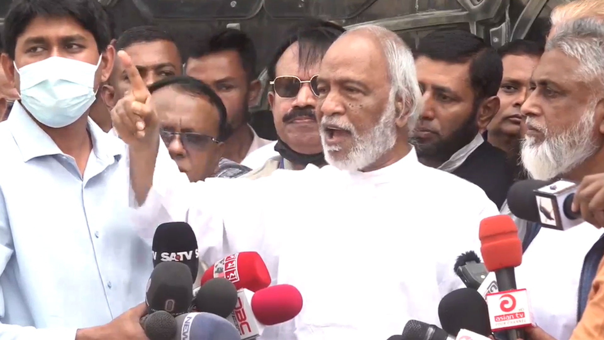 ‘গণতন্ত্রে বিশ্বাস করে না বলেই আ. লীগ সব বিরোধী দলকে নিষিদ্ধ করে দিতে চায়’