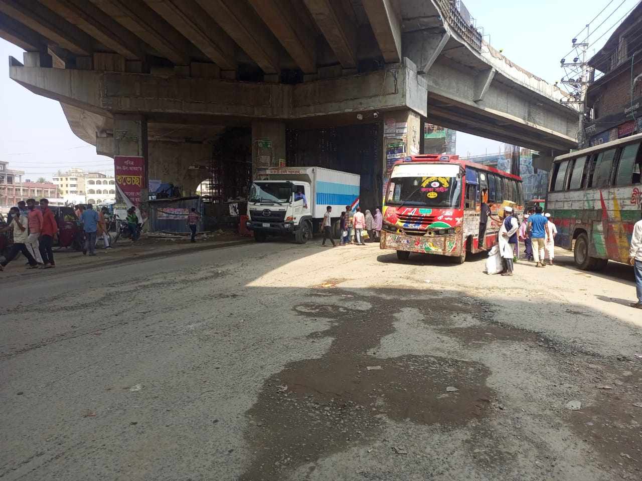 পোশাক শ্রমিক নিহত: ৩ ঘণ্টা পর ঢাকা-ময়মনসিংহ মহাসড়কে যান চলাচল শুরু
