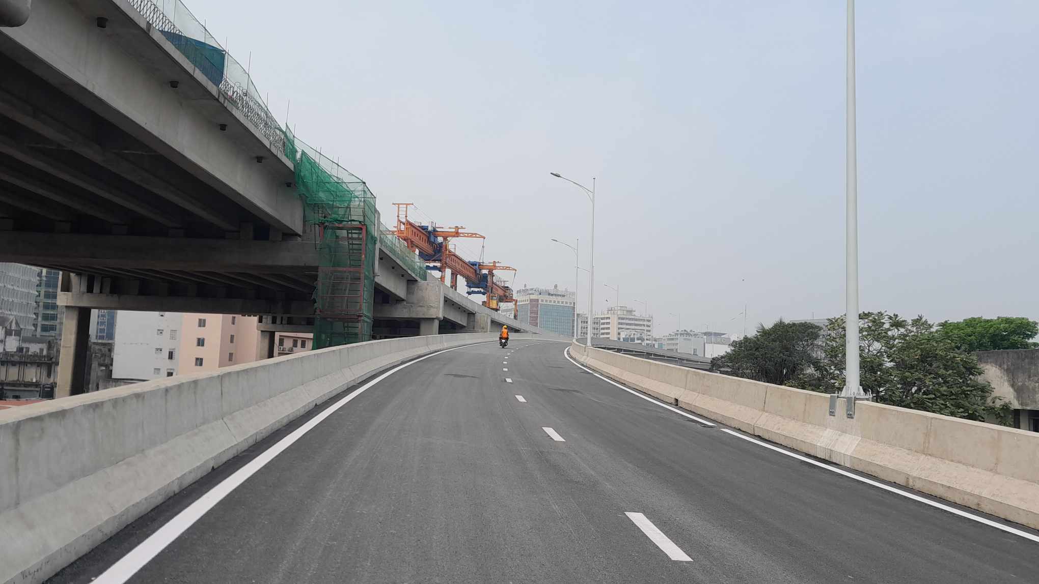 খুলে দেওয়া হলো এলিভেটেড এক্সপ্রেসওয়ের কারওয়ান বাজার অংশের এক্সিট র‌্যাম্প