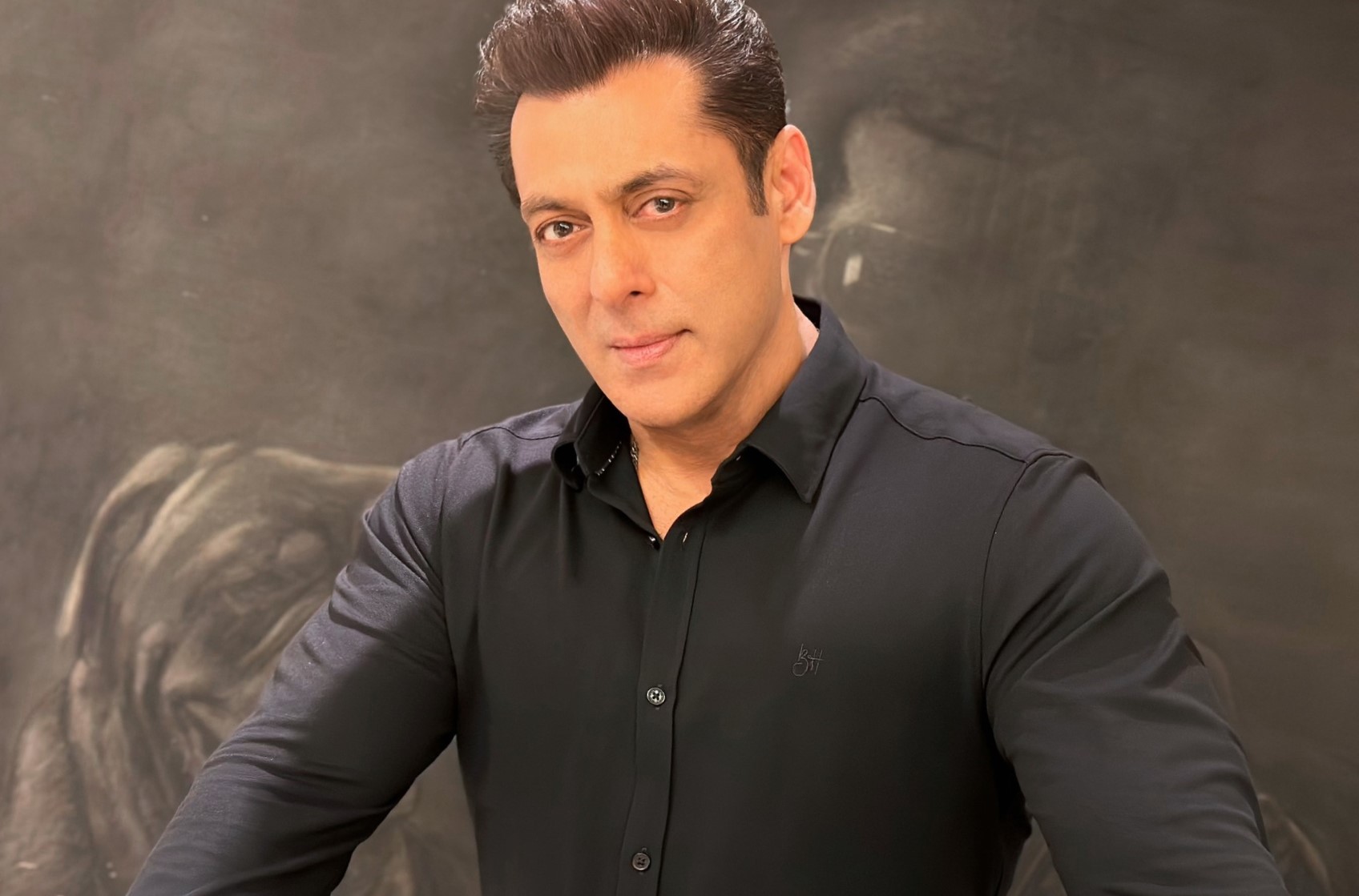 মুম্বাইয়ে সালমানের বাড়ির সামনে গুলি, নিরাপত্তা জোরদার