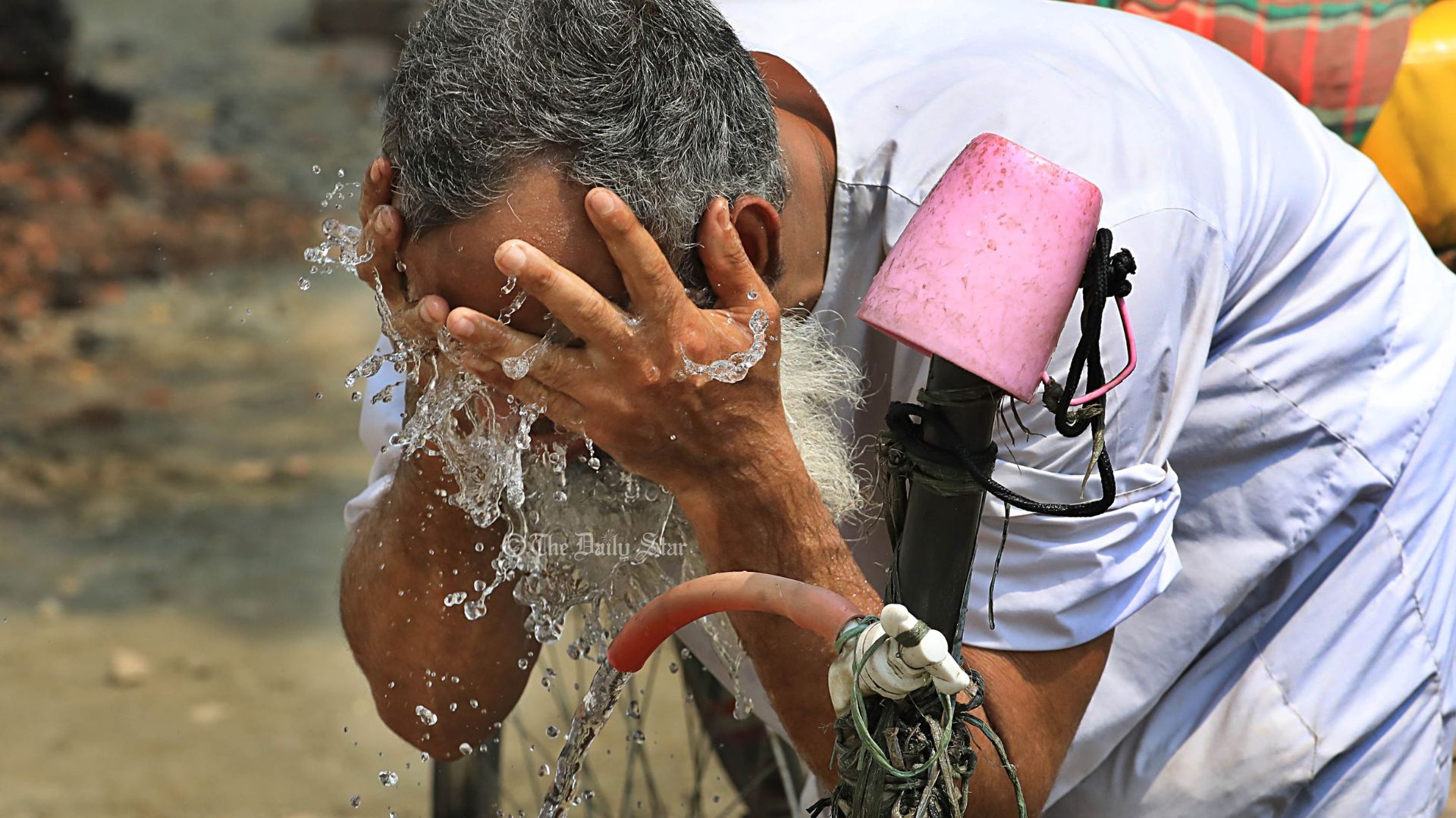 আজ যশোরে মৌসুমের সর্বোচ্চ তাপমাত্রা ৪৩.৮ ডিগ্রি