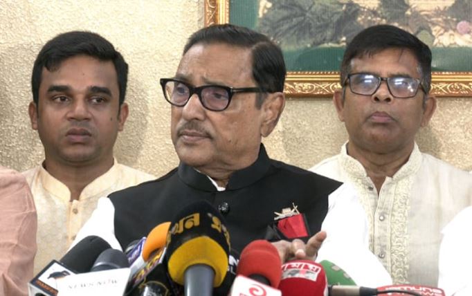 ‘বাংলাদেশের উন্নয়ন নিয়ে পাকিস্তান প্রশংসা করে, অথচ বিএনপি উন্নয়ন দেখতে পায় না’