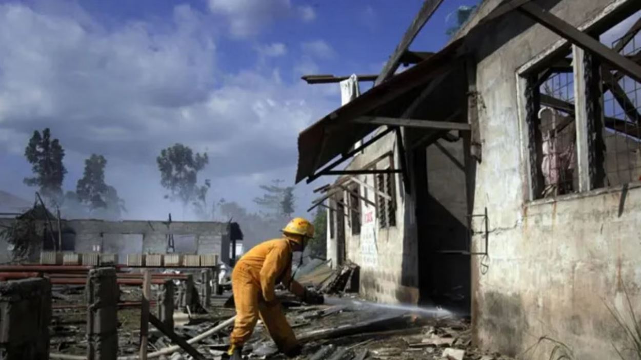 ফিলিপাইনে আতশবাজি গুদামে বিস্ফোরণে নিহত ৫