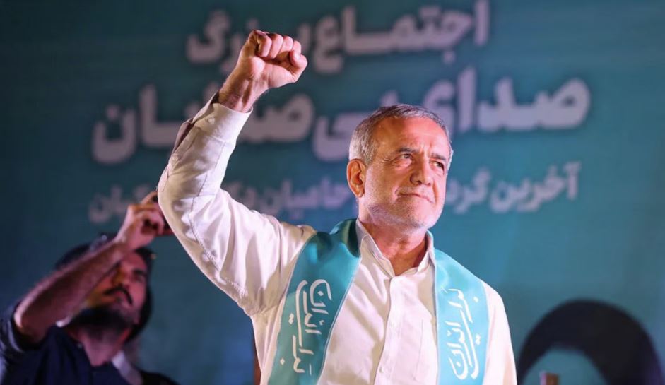 ইরানে এলেন সংস্কারপন্থি মাসুদ, তারপর…