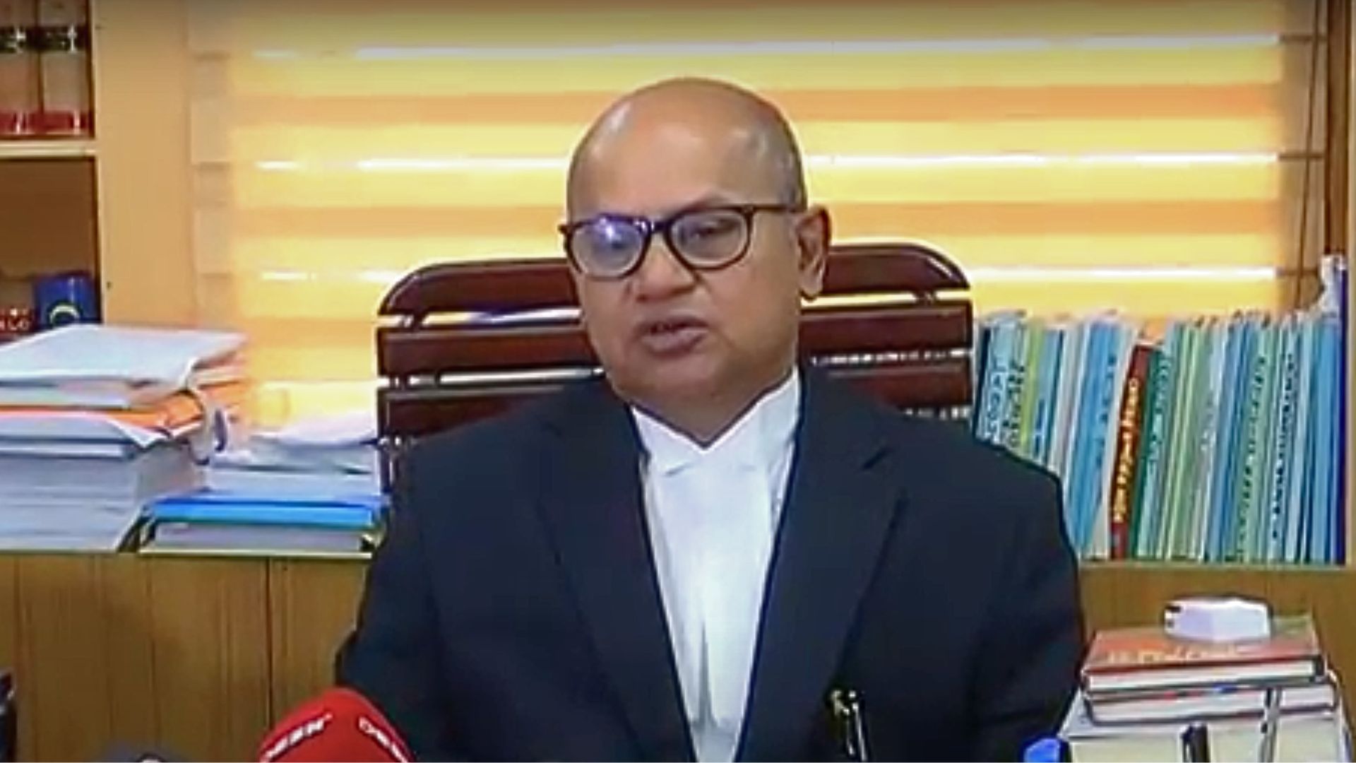 কোটা নিয়ে শিক্ষার্থীদের আন্দোলন না করাই ভালো: অ্যাটর্নি জেনারেল