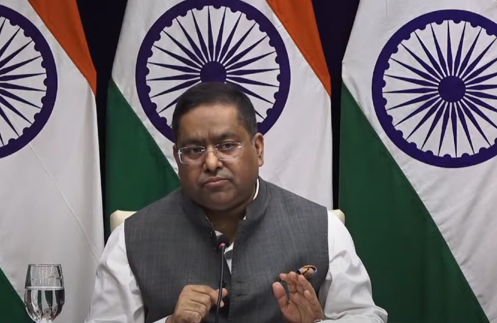 বাংলাদেশে পূজামণ্ডপে হামলা সম্প্রীতি নিয়ে ভুল বার্তা দেয়: ভারতের পররাষ্ট্র মন্ত্রণালয়