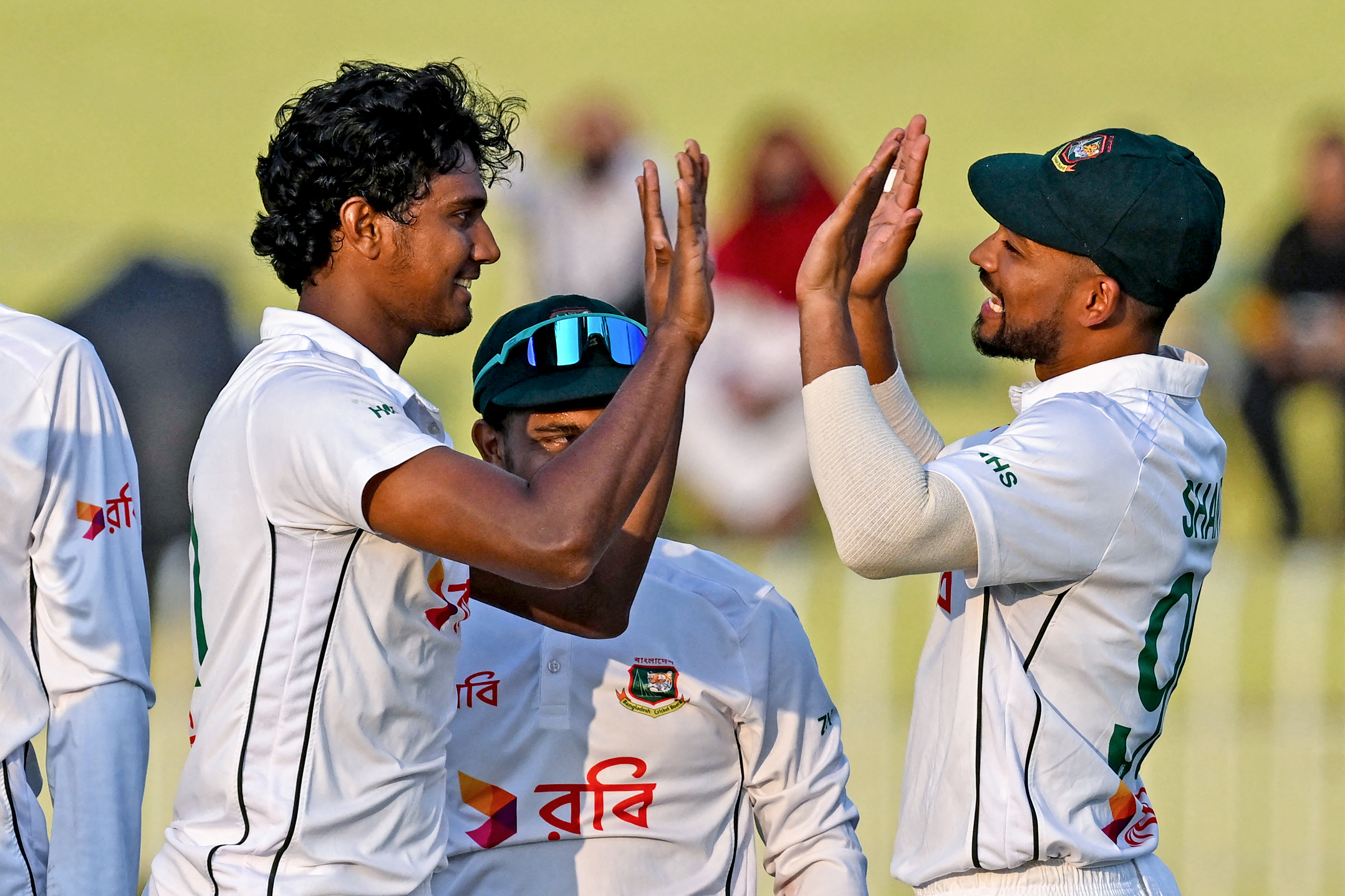 রিভিউ নিয়ে তালগোল পাকানোর পর অতলকে ফেরানোর স্বস্তি