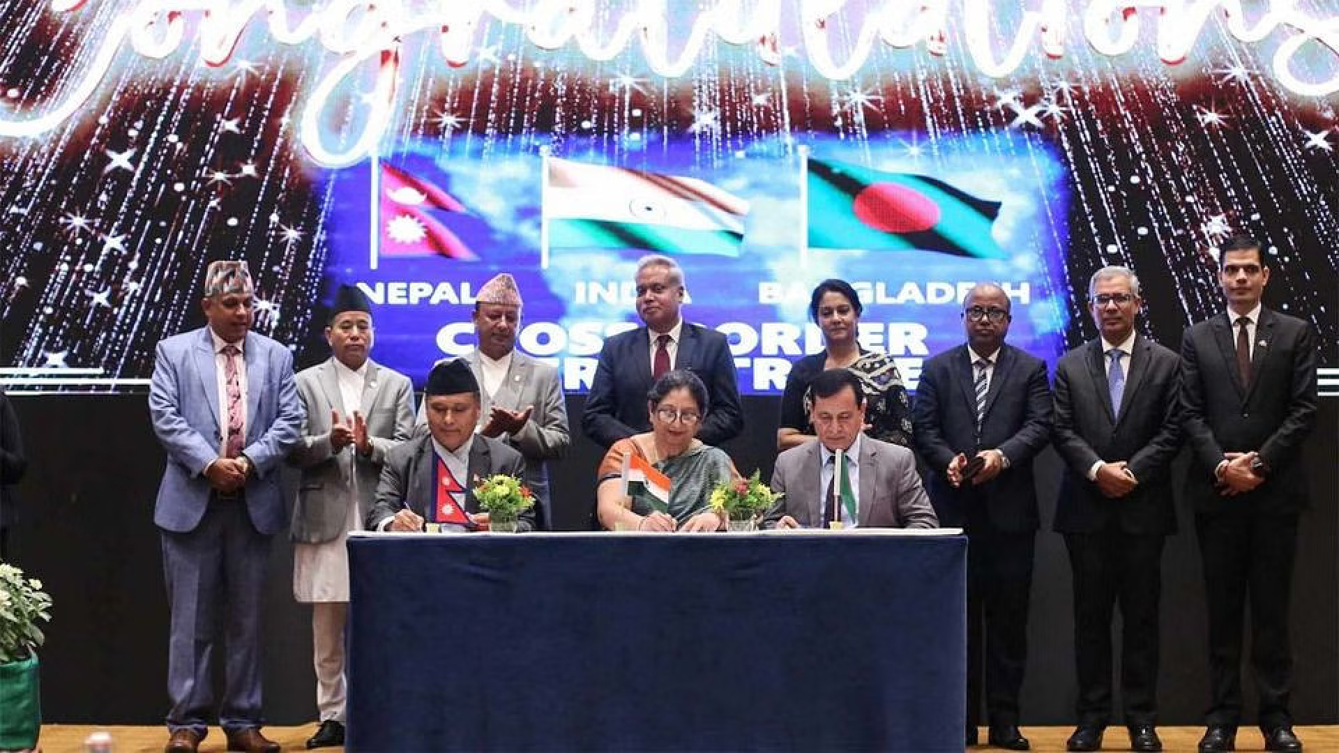 নেপাল থেকে বিদ্যুৎ আমদানিতে ঢাকা-কাঠমান্ডু-দিল্লি চুক্তি সই