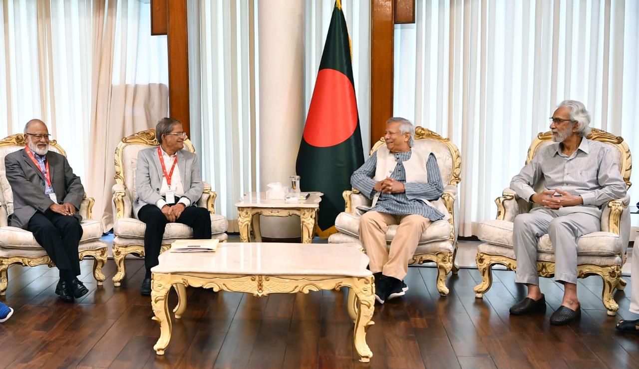 প্রধান উপদেষ্টার সঙ্গে বৈঠকে নির্বাচনের রোডম্যাপসহ যেসব দাবির কথা বলল বিএনপি