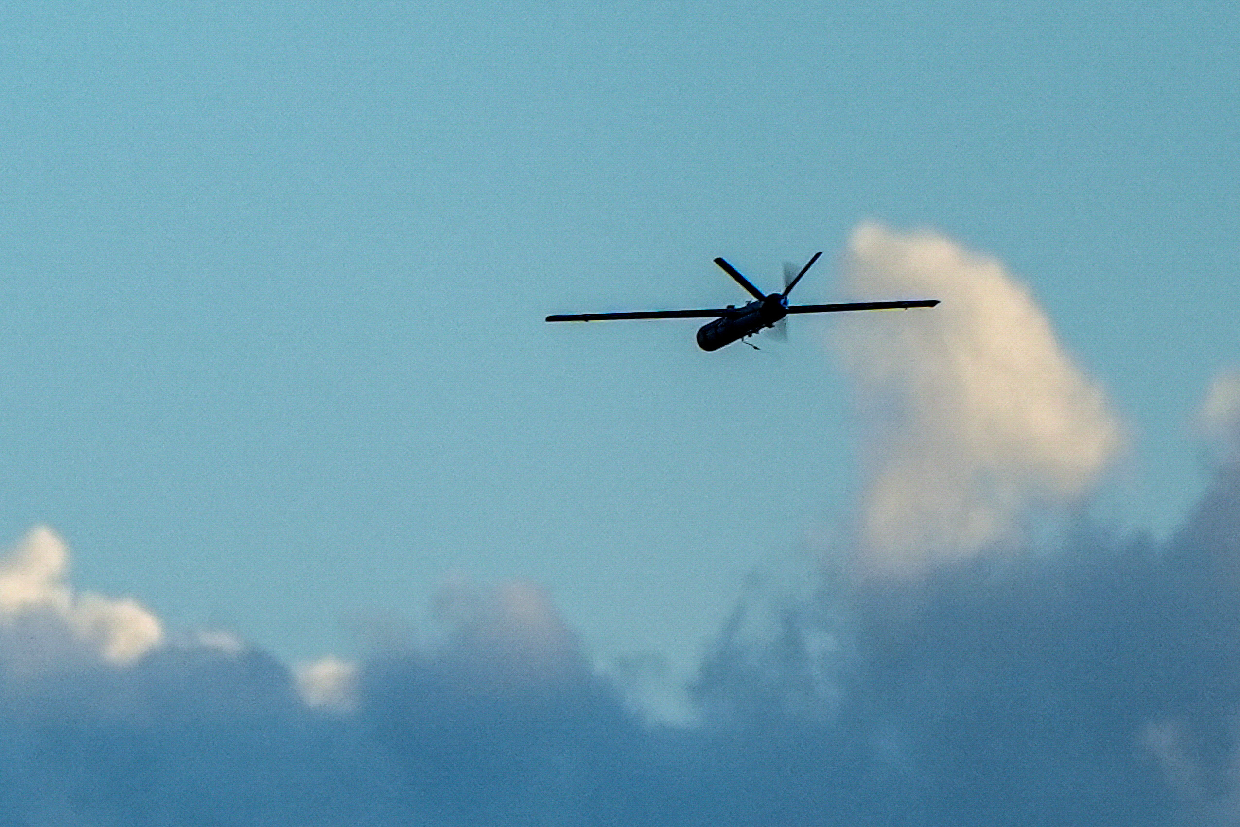 হিজবুল্লাহর ড্রোন ঠেকানোই এখন ইসরায়েলে মূল আলোচনা