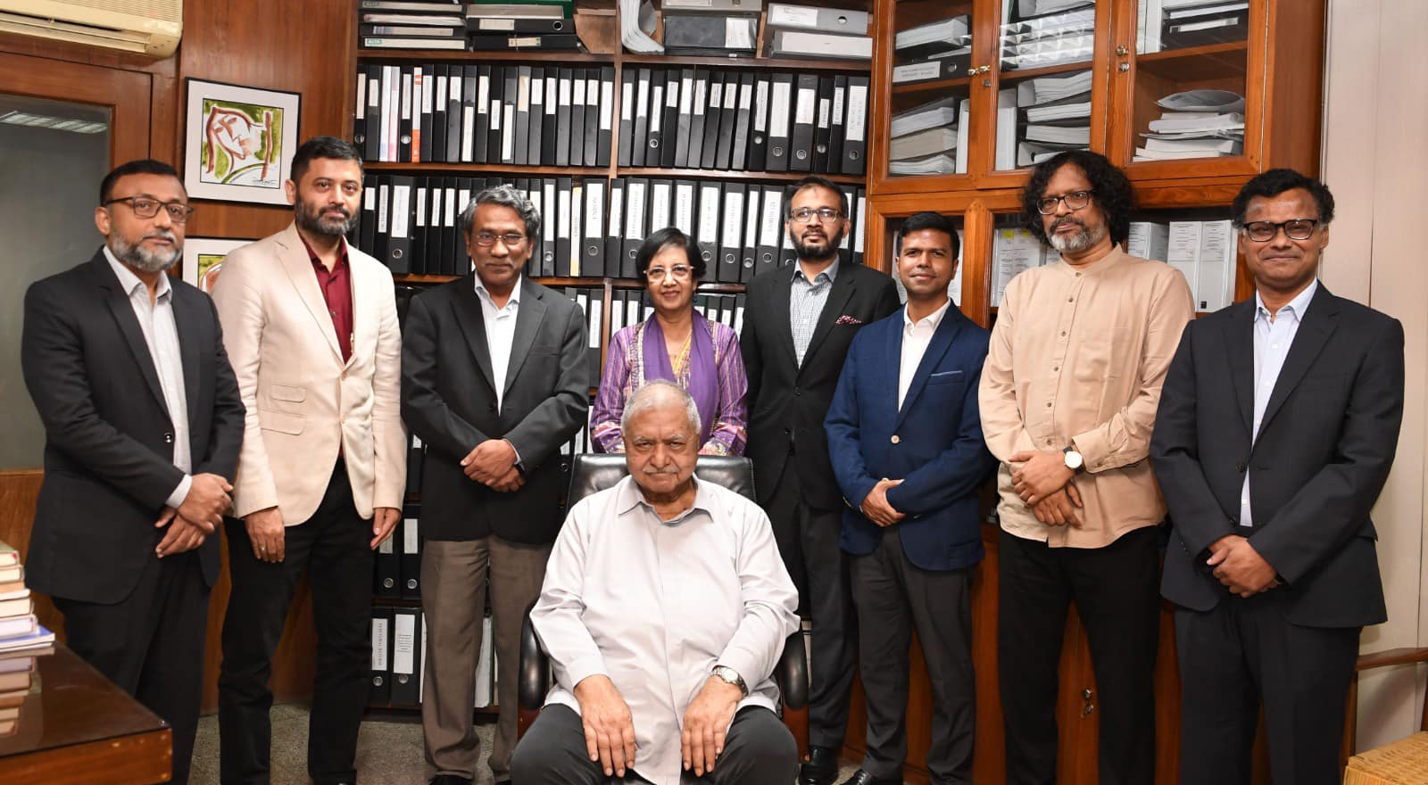 ড. কামাল হোসেন সংবিধানকে সমসাময়িক করতে বলেছেন: সংস্কার কমিশন