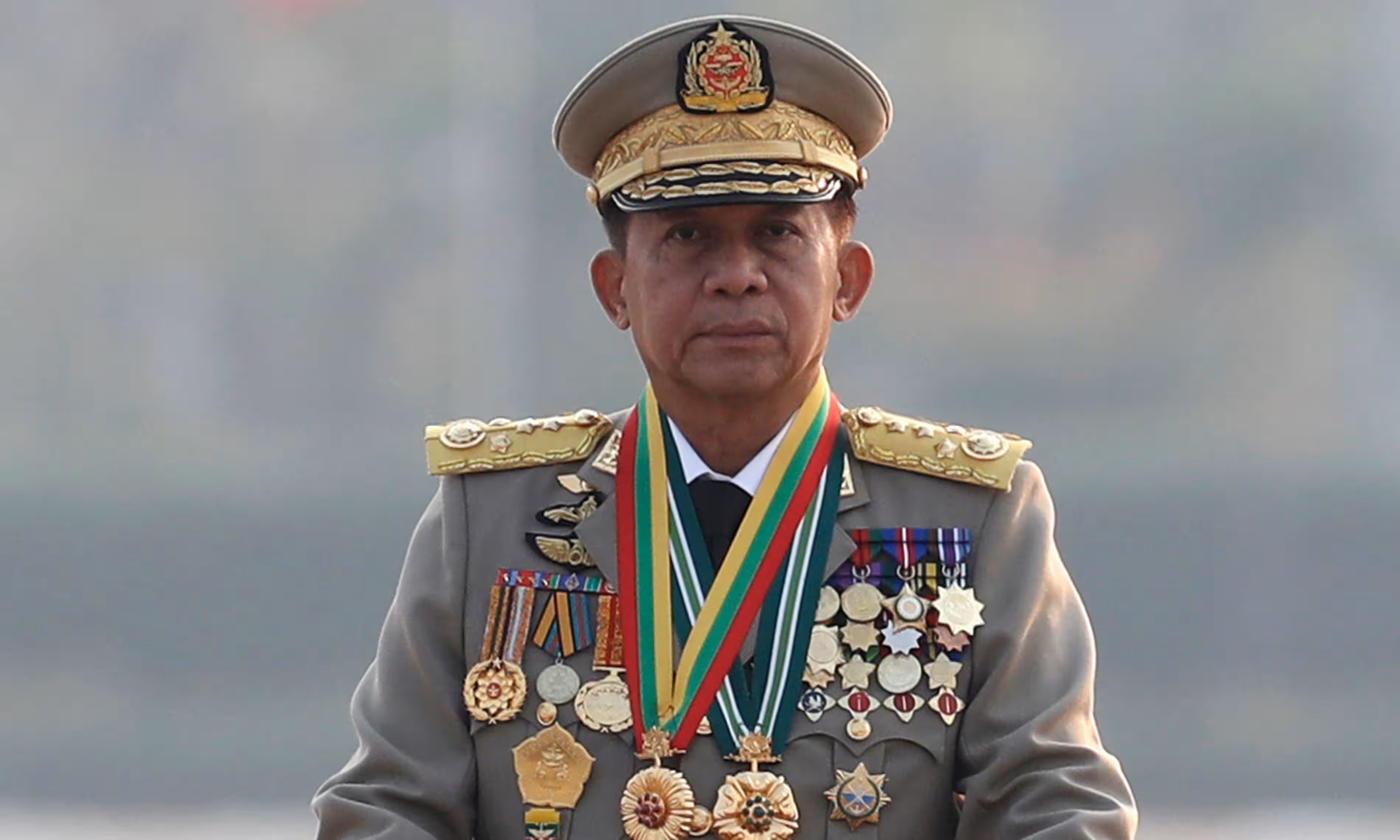 মিয়ানমারের জান্তাপ্রধানের বিরুদ্ধে গ্রেপ্তারি পরোয়ানা চেয়ে আন্তর্জাতিক আদালতে আবেদন