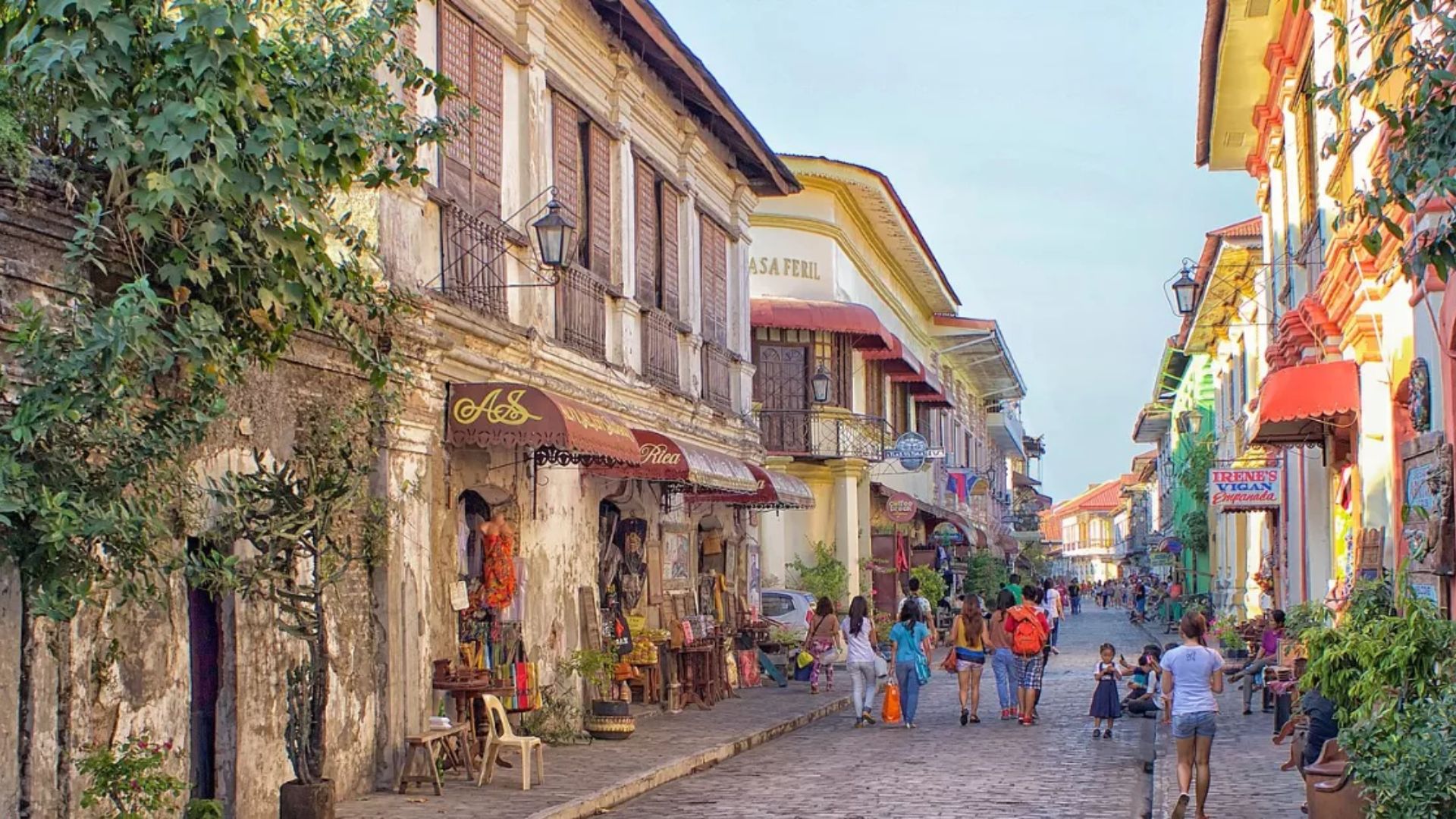 ফিলিপাইনের ভিগান: ঘুরতে পারেন যেসব ঐতিহ্যবাহী স্থান