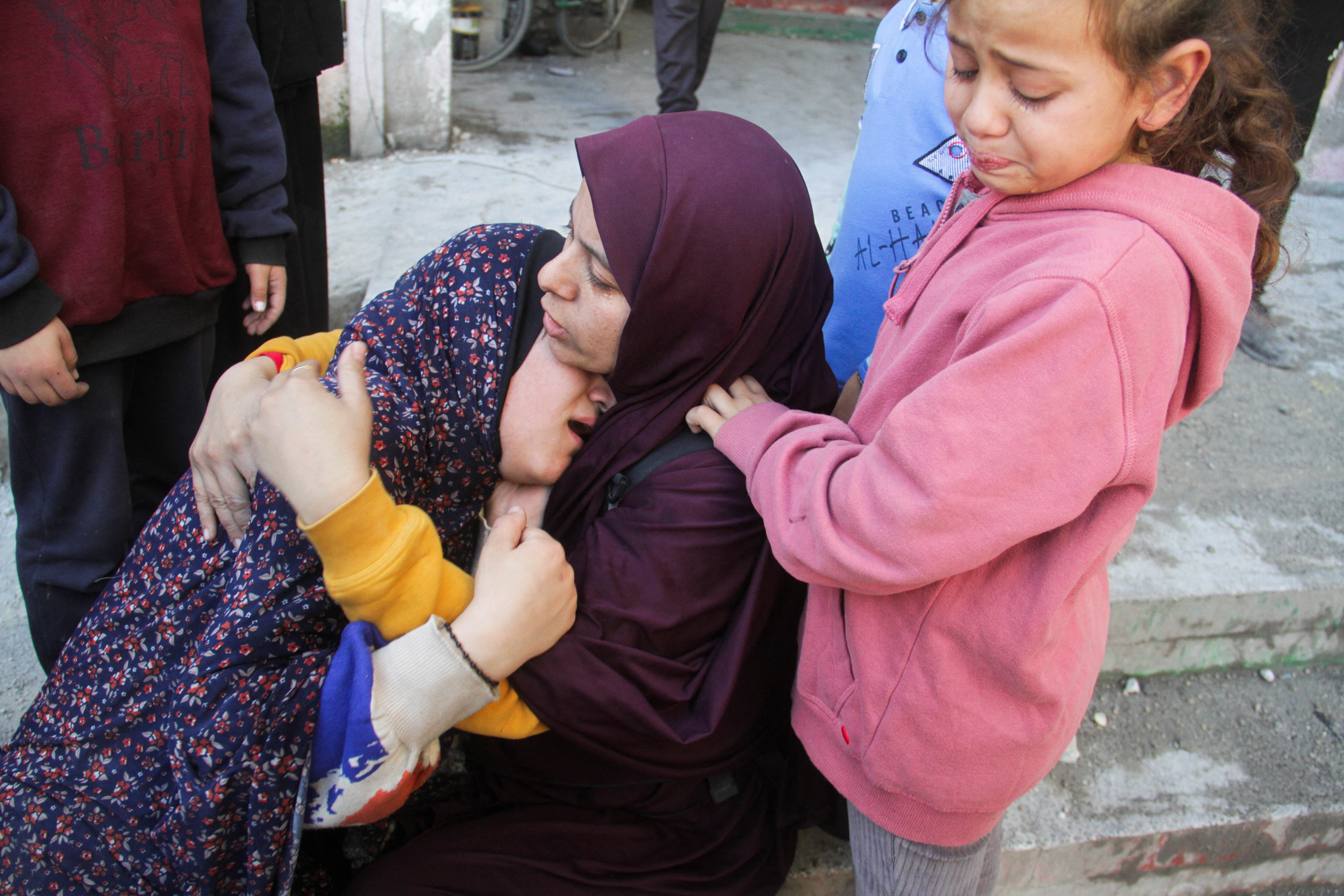 গাজায় ইসরায়েলের হামলায় নিহত ছাড়িয়েছে ৪৫ হাজার