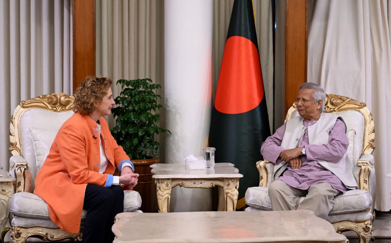 জাতীয় নির্বাচনের পাশাপাশি স্থানীয় সরকার নির্বাচনের প্রস্তুতি নেওয়া হচ্ছে: প্রধান উপদেষ্টা