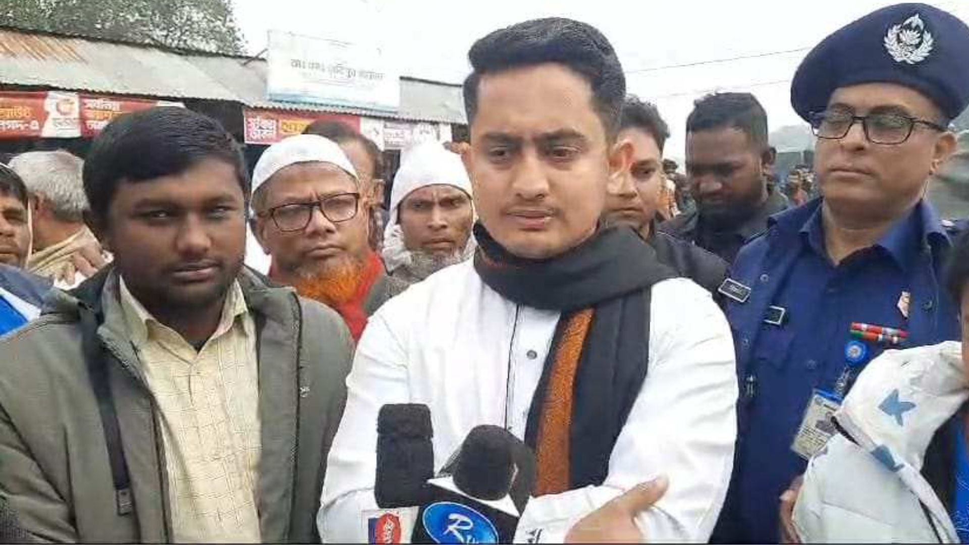 দেশ থেকে চুরি করা টাকা দিয়ে প্রোপাগান্ডা চালাচ্ছেন হাসিনা: সারজিস