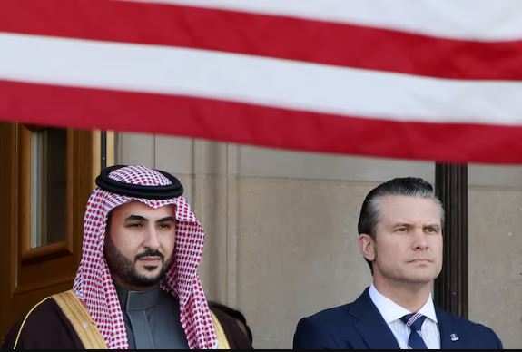 সৌদি-মার্কিন প্রতিরক্ষামন্ত্রীর বৈঠকে ইরান ও হুতিদের হুমকি নিয়ে আলোচনা