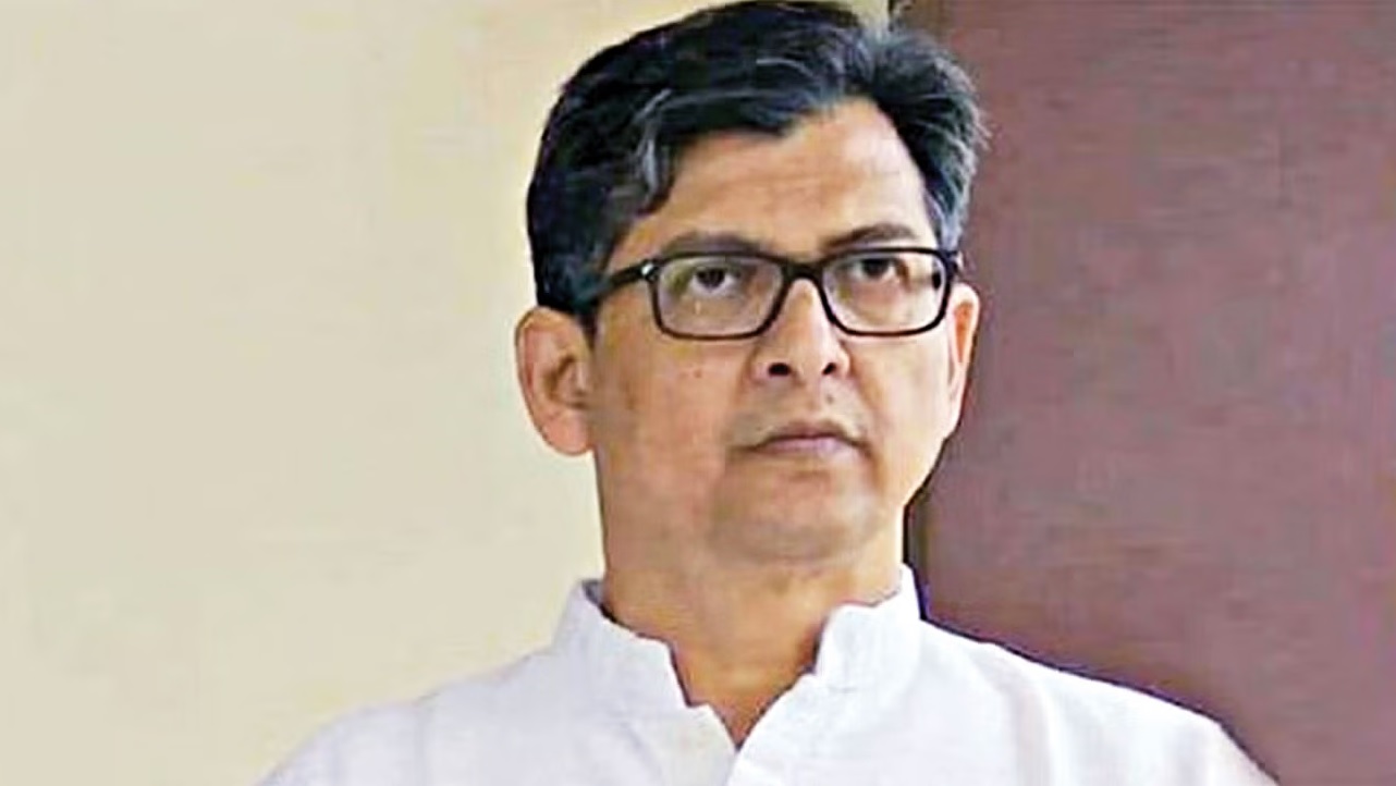 এই মাসের মধ্যেই জাতীয় নির্বাচনের রোডম্যাপ দিতে হবে: সালাহউদ্দিন আহমেদ