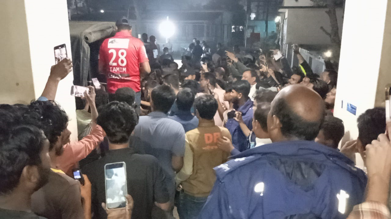 শরীয়তপুরে ডাকাতি চেষ্টা ও ৯ জন গুলিবিদ্ধর ঘটনায় ২ মামলা