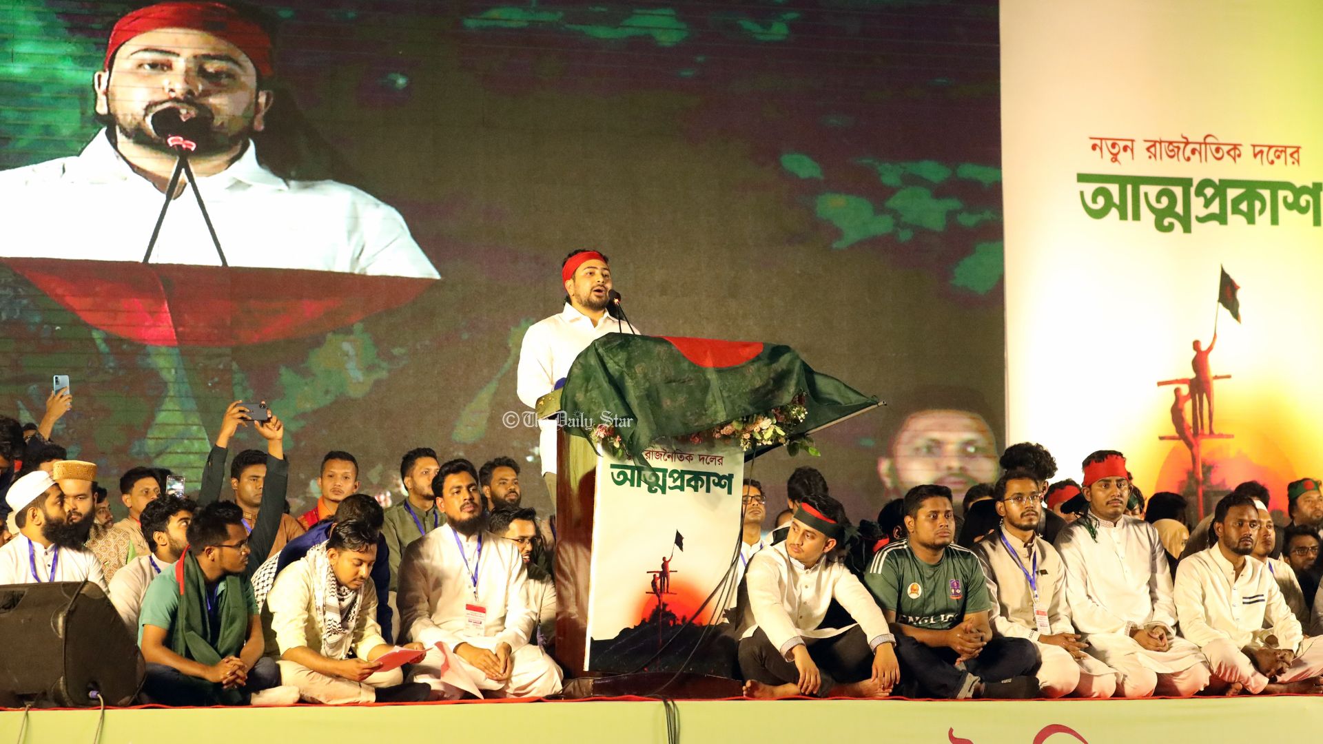 গণমানুষের সঙ্গে রাস্তায় ইফতার করবেন নাহিদ ও আখতাররা