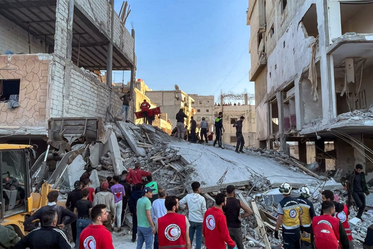 সিরিয়ায় ফেলে রাখা বোমা বিস্ফোরণে নিহত ১৬