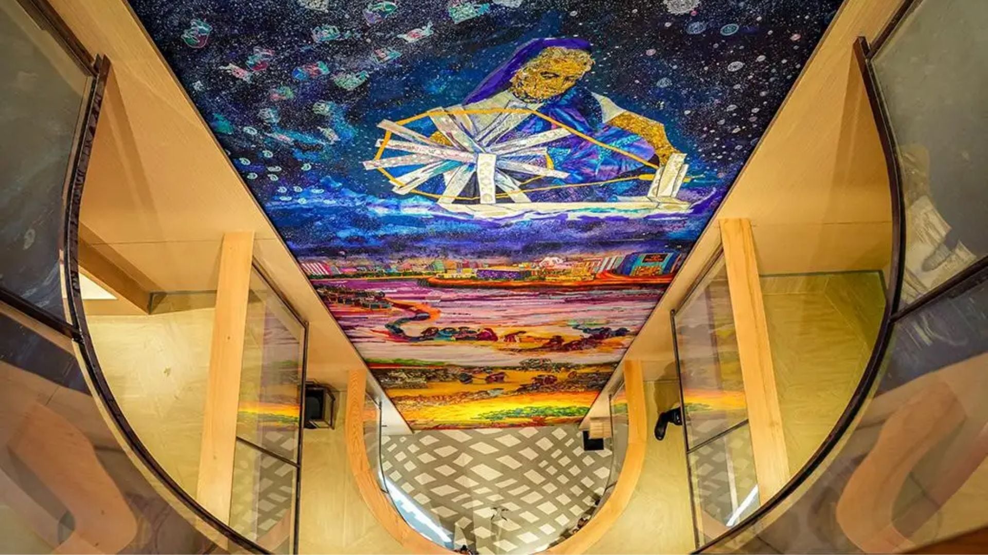 আড়ংয়ে সামিউল আলমের ৪৪ ফুট দীর্ঘ নকশিকাঁথার গল্প